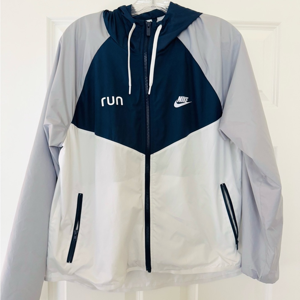 Nike Run Windbreaker Hooded Jacket - Navy and Gray